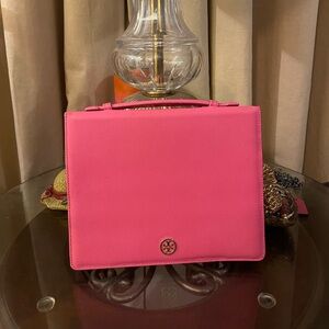Tory Burch ipad Case please check all picture of condition